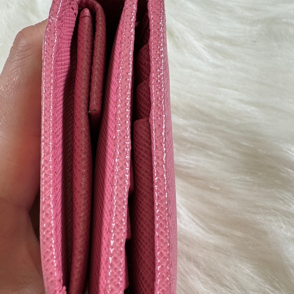 Authantic Prada Pink Trifold Hand Wallet - Picture 9 of 16